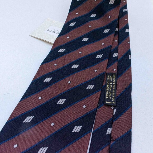 Giorgio Armani Cravatte Tie 100% Silk Made in Italy NWT VTG - Picture 3 of 8